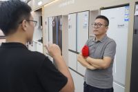 上海苔花暮点设计事务所，色彩创意机构，设计总监/主理人 李红刚：好的设计本身就是一次探险