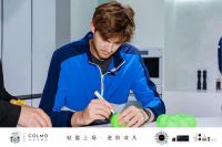 COLMO新象套系云璃白携手世界网球明星尼古拉斯·贾里 引领无界有序厨居生活新进阶