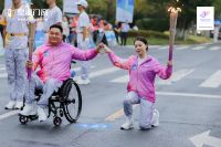 皇派门窗朱梦思担任杭州第4届亚残运会火炬手，接续点燃梦想！