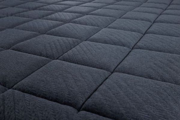 石墨烯针织面料，解锁舒适睡眠新体验