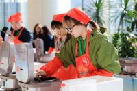 2023国际米食味品鉴大会召开 美的赤炎炭火电饭煲助力甄选优质好大米