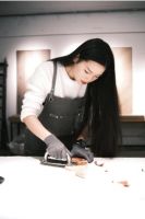 星光闪烁下的圣诞奇迹：木地板美术馆的唯美庆典