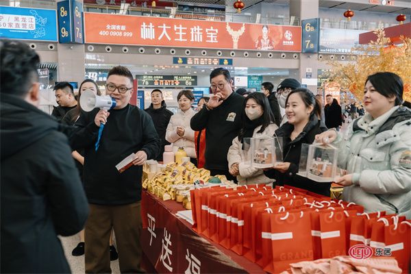 冬日雪暖阳 和平送福——嘉柏设计杨百万&李雪助力沈阳文旅行动