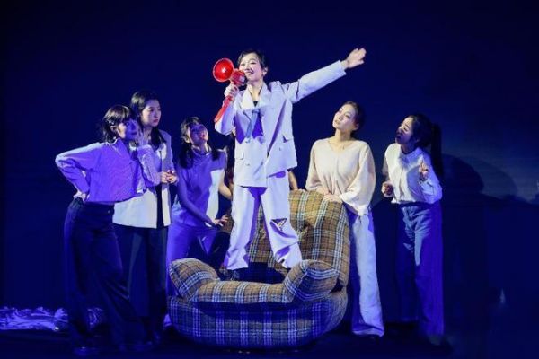 林氏家居妇女节特别企划：走出成见规训，你的人生想“怎么坐都可以”