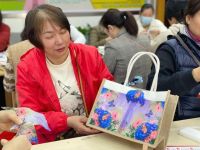 “热辣滚烫爱自己”社区送岗，温情欢庆女神节