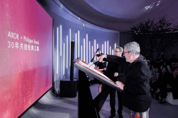 斯达克与Olivier Sogno一起揭幕活动主题