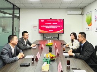 搜狐焦点家居总经理郑海云实地走访丽曼俪家居 探索产品与服务下的品牌价值
