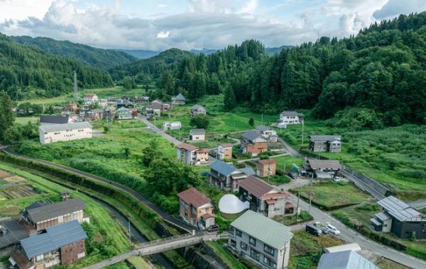 马岩松MAD新作 |大地艺术节“野泡泡”