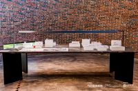 网易家居专访丨PAL三十周年设计巡展开启，朱锐杰现场感受冠珠岩板高定应用场景