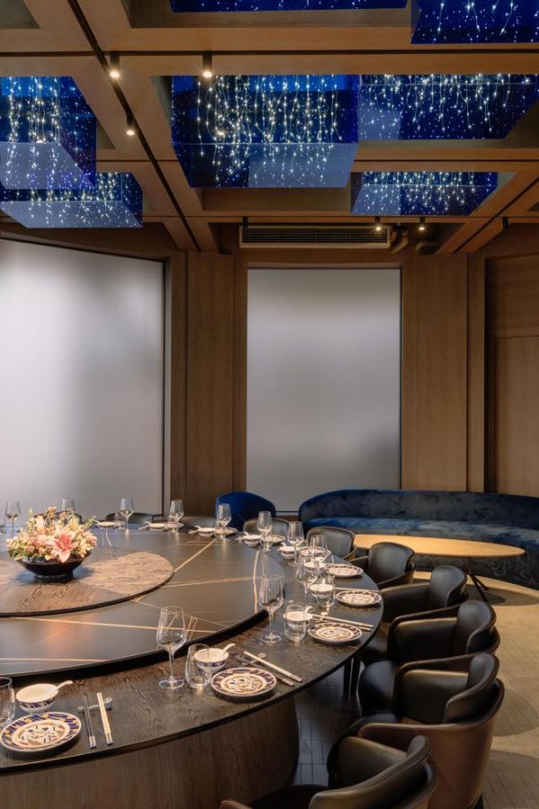 RooMoo设计新作｜提督餐厅【蓝色港湾店】来自蓝色星河中的波澜想象
