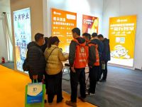 绍兴柯桥窗帘墙布展Day2：让“快速找师傅，就用奇兵到家”深入家居商家心中