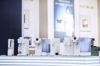 莱克闪耀AWE 2025，携手杨子姗体验“智净未来，健康生活”