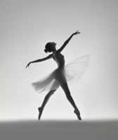 震旦家具 x SS2025上海时装周 A20人体工学椅坐享舒适