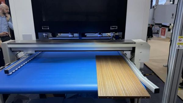开展！海研科技亮相广州国际家具博览会 ——智能视觉检测技术开启全球家具智造新纪元