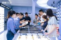 媒体记者天团探访顶固五金展馆，解码五金产业革新密码