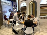 浪美装饰膜亮相2025广州家博会，创新工艺引领家居美学潮流