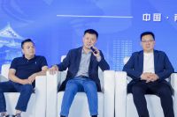 四项大奖加冕，恒洁载誉2025陶卫行业两会并分享恒洁经验