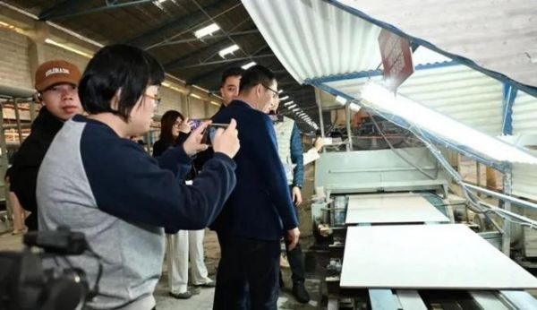 荣誉加冕 | 牛角尖企业 牛角尖瓷砖 荣获2025榜样力量 “ 家居绿色智能标杆工厂 ” 称号