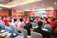 重新定义瓷砖增长路径，大角鹿工厂直卖仓成为盈利之王