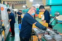 广东富矿智能家居亮相2025秋交会，携金莱雅、班鲁格引领家居五金新潮流​​