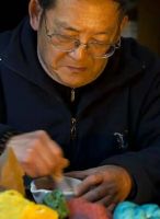 国家级非遗传承人仇庆年担任卡百利艺术漆“首席色彩文化顾问”