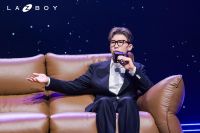 La-Z-Boy携手演员李乃文诠释舒适真谛，秋季新品给出“舒适答案”​