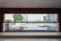 新浪家居快讯|引领门窗新店态！雅DESIGN首家“城市会客厅”正式启幕，致敬包豪斯新品全球...