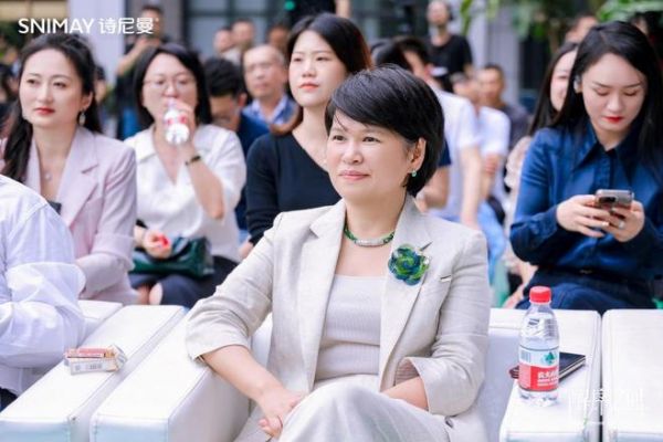 醒序之间 |诗尼曼7代展厅自然绽放,有序之上的价值觉醒新篇