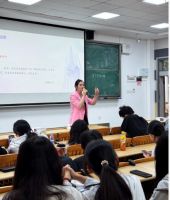 富华名创公司创始人杨青香走进东莞职业学院