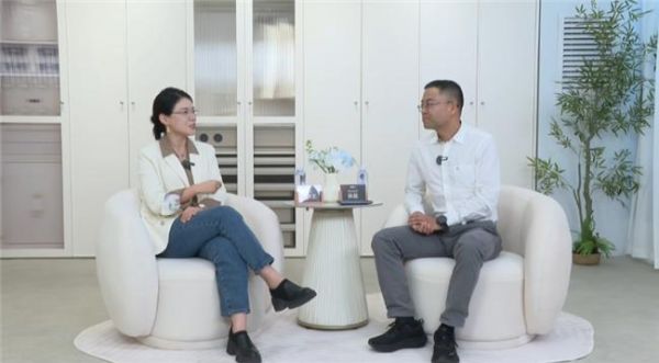 富胜家居&兰伯特“一开一合,立享自我”立享系列新品首发!