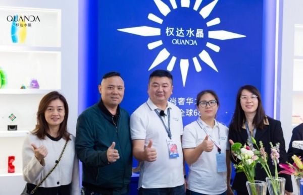 以晶为媒,与光同行 | 权达水晶于广州设计周续写工艺与商业交融的新篇