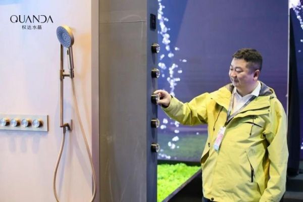 以晶为媒,与光同行 | 权达水晶于广州设计周续写工艺与商业交融的新篇