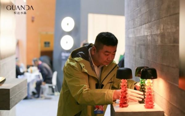 以晶为媒,与光同行 | 权达水晶于广州设计周续写工艺与商业交融的新篇