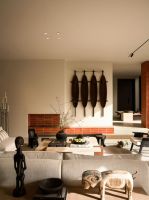 易来携手梦想改造家设计师刘姮和黄全，以全屋智能打造数字游民理想居所