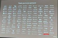 图为科技CEO苏世鹏受邀出席NVIDIA GTC 2026大会，与英伟达CEO黄仁勋合影留...