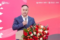 毛万春出席芝麻装工长之家·居然之家首店启幕盛典并致辞