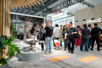 CIFF广州开幕首日直击： 迪欧集团“破茧”登场，新品牌迪欧S成全场焦点