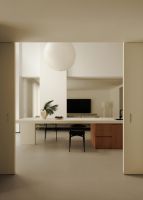 设计是倾听、减法与陪伴：与设计师王语晨的一场深度对话