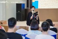 家的灵感笑出来！「粤燃越爱·设计梗工厂」罗浮宫A-Plus造诣社设计连廊启幕，解锁生活新模样