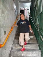 贝壳公益 “稳当当计划” 落地上海49栋老楼筑牢银龄出行防线