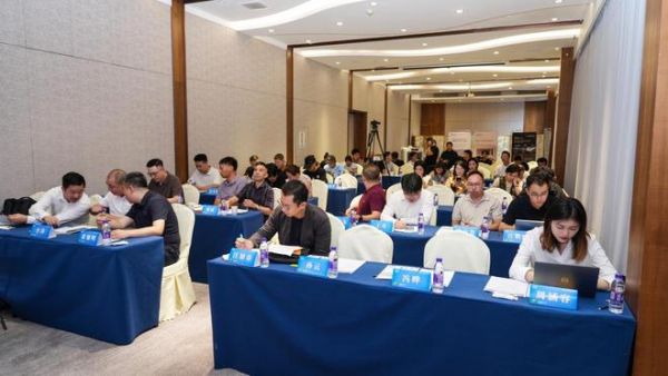破内卷·赢新增 | 中国家居产业城市品牌行·杭州站圆满落幕，共探产业突围新路径