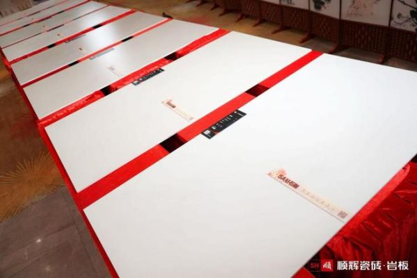 5A钻石釉，好砖不怕验｜顺辉瓷砖·岩板5A系列新品正式发布！