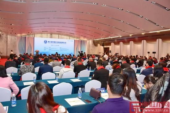 第八届中国红木家具品牌大会在2017金砖国家领导人会晤地——厦门国际会议中心隆重举行