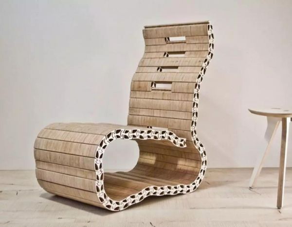 木棍竟然也能变成椅子？这个设计秒杀宜家！