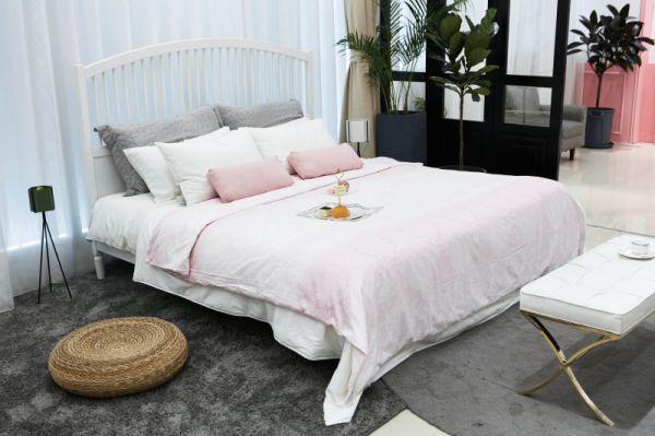 卧室床单颜色选白色？