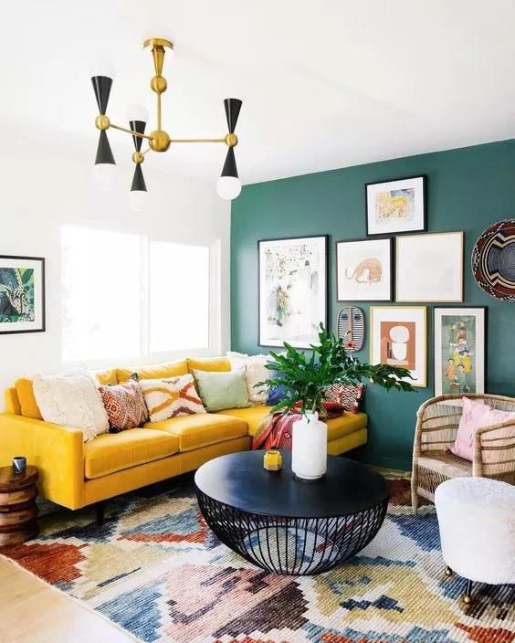 沙发墙面用上这种颜色 花同样的钱让你家更高级