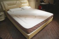 市面上两面可睡的床垫，选什么材质最合适？