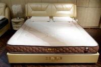 市面上两面可睡的床垫，选什么材质最合适？
