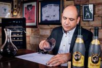 买酒柜挑花眼？西班牙百年酒庄用的海尔，跟着它选不踩雷！