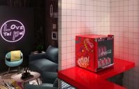 是什么让潮流达人如此痴狂？HCK哈士奇X可口可乐冰吧来袭！